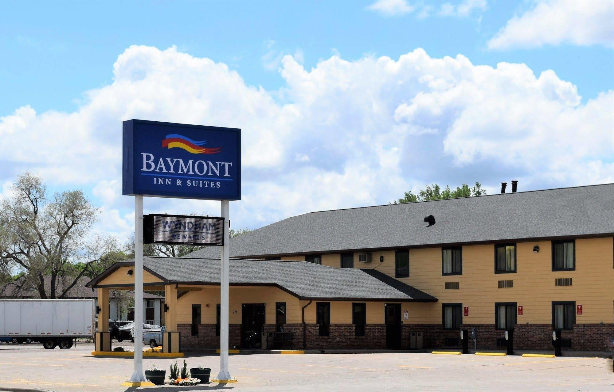 Baymont By Wyndham Pierre Hotel Ngoại thất bức ảnh